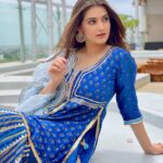 Shivaleeka Oberoi Instagram - Hello Indore!! 💙🦋 Hair and makeup: @nehaseehra Assisted by @aayushisonimakeup Styled by @d_devraj Assisted by @idarshishetty @stylebyishita Outfit - @maayera_jaipur @amigos.rizwan Heels- @Paioshoes Earings- @sangeetaboochra #KhudaHaafizChapter2AgniPariksha