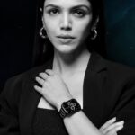 Shriya Pilgaonkar Instagram - Before the world starts trusting you and what you are capable of, you need to do it yourself too. Don’t let them decide what you deserve. When you have clarity and a vision larger than life, you know you are on the right track to #MakeItUltra. Featuring 1.96” AMOLED Always On Display, Advanced Bluetooth calling powered by Tru SyncTM, functional crown and stylish straps, the all-new #ColorFitUltra3 by @go_noise smartwatch is made for the ones who are ultra within. Get your ColorFit Ultra 3 today using my code “SHRIYA” and get a 10% discount. #Noise #ListenToTheNoiseWithin #paidpartnership