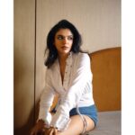 Shriya Pilgaonkar Instagram - 🍫 📸 @mourya Styled by @vrindaanarang Makeup @eshwarlog Hair @jrmellocastro Shirt: @doodleage Belt: @Vrindaanarang