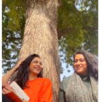 Shriya Pilgaonkar Instagram - 🌳 📖 Lazying in a garden with a good book + close friend = Luxury. It’s always a picnic around you @mallika_hiremath #Delhi #Wintermornings #Gardens #Picnic #SunderNursery Sunder Nursery - Delhi's Heritage Park