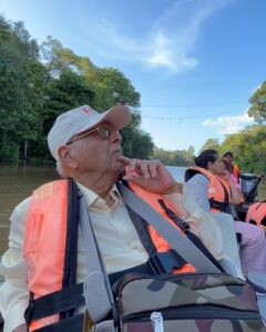 Shriya Pilgaonkar Instagram - It was my Ajoba’s childhood dream to see the world . This year at the age of 84, he completed 100 countries . Aai & I surprised him by turning up in the middle of a rainforest to join his century celebration 😊
He has been an inspiration not just to me , but to so many of those who have had the pleasure of being in his company and have heard his stories . Somebody who seeks to live life to the fullest and finds joy in everyday conversation , nature , art , music . Cheers to my favourite travel buddy & the best storyteller 💚🍻Your adventures have only just begun..🧿♥️🙏🏼👏🏼

तुम जियो हज़ारों साल ये मेरी है आरज़ू…