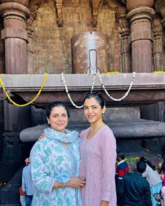Shriya Pilgaonkar Instagram - My baby 🫶🏼🌎🫀🌻
#HappyMothersDay