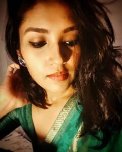 Shruti Bapna Instagram - 💚❤💚
.
.
.
.
.
#saree #indianwomen #brownskingirls #morena #sari #shrutibapna