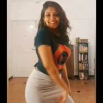 Shruti Bapna Instagram - Doing my catworkin from home 😄 in this super cool "tota" tee from @moochwala ... muchas gracias😉 #theweeknd #tota #workfromhome #newnormal #inthehouse