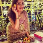 Shruti Bapna Instagram - Sending you all some more Diwali love and wishes to keep the hopes and dreams high💕 Stay happy stay healthy💜 Photographer for the night @rubybapna👏 An extra piece of milk cake for you for all your efforts😛😘 #diwali2020 #indiantradition #sareelove #bandhanisaree #positivevibrations #staysafe #spreadlove #shrutibapna Mumbai, Maharashtra