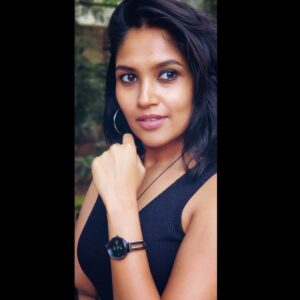 Shruti Bapna Instagram - WATCH-ing it 😌 
#watches #womenwatches #blackwatch #blackdress 🖤 #shrutibapna
