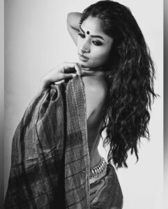 Shruti Bapna Instagram - An Indian woman is all about warmth, resilience, grace, kindliness, balance, solidity and beauty that shines through her immense giving nature 🌻 ❤

#indianwomen #saree #tribal #nosering #indianjewellery #kamarbandh #silverjewellery #kohleyes #morena #shrutibapna #indianfashion #indianbeauty #indianstyle #brownskingirl