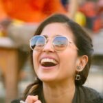 Shweta Tripathi Instagram - BFF ho toh Sunaina jaisi! Haina Meenaji @therohitchandel !? 🌻✨ #HotstarSpecials #EscaypeLive, now streaming only on @disneyplushotstar @one_life_studios_official #SunainaSays @nisha.karna @akshataa.mani @hmua_anjalinathani ☀️