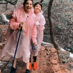 Shweta Tripathi Instagram - My sister, my bestie, my baby, my fellow 🦀, wish you things that will only make you grin. Everyone 👏🏼👏🏼👏🏼 cause she’s going to win🥇kyauty hai yeh, super hottie too, she’s a 💎, only 🐻 hugs for youuuu!! Kyautest happpppppppy burrrdayyyyy to my kyautesttttt Mallzu!!! I love you so much!! 🤗🤗🤗🤗🤗🤗🤗🤗🦋 Let’s flyyyyy high high high 🦄🌈🦖✨ #ChanguMangu #TumsandCuddles