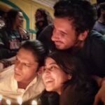 Shweta Tripathi Instagram - 1 year to MS2! Jitney on screen reasons थे to 😢😭😡 utney hi off screen reasons थे to 🤣☺️🤪 Only ☹️ was that the season was coming to an end. Thank you to each one of you- the actors, the crew, the fans who made it the bhaukal that it is💥 These characters are special and will always live with us. Gajgamini aur Hamari dono ki taraf se bahut bahut 🙏🏼💛✨ #Mirzapur #BTS