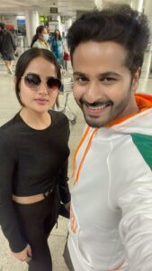 Siri Hanumanth Instagram - Very excited to meet you all😍 
.
.
See you at #Oceanvistabey 5 p.m today
.
.
@imshrihan ❤️
.
.
#Meetandgreet #Oceanvistabey #vizagdiaries #visakhapatnam #favplace #fanmeet #newyear