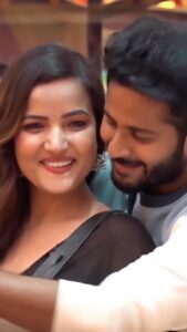 Siri Hanumanth Instagram - Manam happy ga unnappudu mana chuttu andaru untaru kani manam kastam lo unnappudu evaru kanapadaru !! na tough times lo kuda @imshrihan na pakkane unnadu… 

Adenemo nijamaina love ante
.
.
Love is eternal❤️❤️

#Voteforshrihan #wesupportshrihan