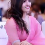 Siri Hanumanth Instagram - @swayam.designs 🧿 . In frame : @sirihanmanth 💕 Photography : @snaplica_official @sonus_drone ✨ Jwellery : @kriyaah002 ❣️ Vijayawada, India