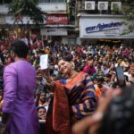 Sonalee Kulkarni Instagram - गुढी पाडव्याच्या, नववर्षाच्या शोभायात्रेतले काही खास क्षण … #mogulmardini #chatrapatitararani #gudipadwa #special #akshaybardapurkar #sonaleekulkarni महाराष्ट्र