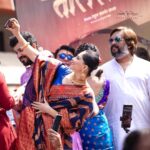 Sonalee Kulkarni Instagram - 🚩 "गिरगाव भव्य शोभायात्रा २०२३" 🚩 💥🤩हिंदू नववर्षाच स्वागत🤩💥 || आपला उत्सव,🪄 आपली शान ||😍 || आपली परंपरा,🪔 आपला अभिमान @sonalee18588 mam ❤️🥰 @sonalikul #gudipadwa #satara #mumbai #gudipadwaspecial #ugadi #festival #maharashtra #marathi #maharashtrian #newyear #happygudipadwa #photography #rangoli #ig #sataracity #mh #marathiculture #india #navratri #marathinewyear #pune #gudi #indianfestival #instagram #marathitradition #satarkar #shootout #mazasatara #koynanagar #baisakhi Girgaon Shobhyatra