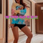 Sonnalli Seygall Instagram - The trend made me do it, but the end is an accurate version of me 😋 #madeyoulook #trendingreels #reelit #dancevideos #dancereels