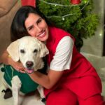 Sonnalli Seygall Instagram - It’s a Merry Christmas ❤️ #christmas2022 #happyholidays #familytime #doggiechristmas #labsofinstagram