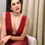 Sonnalli Seygall Instagram - Blood moon eclipse ❤️‍🔥 Outfit: @mandirawirkhq #shootdiaries #couture #redcarpetready #bloodmoon #eclipse