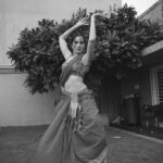 Sonnalli Seygall Instagram - Slay the demon within ⚔️ #HappyDussehra