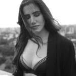 Sonnalli Seygall Instagram - Today’s to-do list sponsored by coffee Photograph: @dieppj 🖤 #coffeelover #weekendmood #fridayvibes #blackandwhitephotography