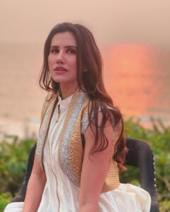 Sonnalli Seygall Instagram - Sunday dumping 🌞 

#ｓｕｎｄａｙｍｏｏｄ