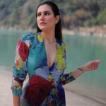 Sonnalli Seygall Instagram - For the sake of completing the grid 🔷 👗 @mandirawirkhq 📸 @ankitkumarphotographer