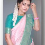 Sowmya Rao Nadig Instagram - Your best Teacher is ur last mistake. #sowmyasharada Costume @laxmikrishnaofficial #saree #sareelover #srimanthudu #vijaytv #zeetamil #etvtelugu #motivation