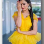 Sowmya Rao Nadig Instagram - Dream’s don’t Work… Unless You Do !! #sowmyarao #sowmyasharada Costume @divya_varun_official Photography @ravi_cross_clickx #jabardasth #etvtelugu #positivity