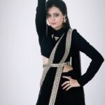 Sowmya Rao Nadig Instagram - Late for pushpavati…💛 Costume @divya_varun_official Makeover @vivid_makeups #sowmyasharada #explore #pushavathi #sowmyarao #jabardasth #dboss
