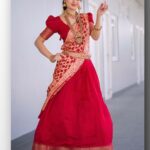 Sowmya Rao Nadig Instagram - Elegance is when the Inside as beautiful as the Outside #sowmyarao #sowmyasharada Costume @divya_varun_official Jewellery @newideas_hyderabad Photography @ravi_cross_clickx #jabardasth #etvtelugu #positivequotes