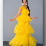 Sowmya Rao Nadig Instagram - Dream’s don’t Work… Unless You Do !! #sowmyarao #sowmyasharada Costume @divya_varun_official Photography @ravi_cross_clickx #jabardasth #etvtelugu #positivity