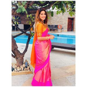 Vaidehi Parashurami Instagram - 💖 

#navratrispecial #happynavratri 
#festiveseason #coloursoflife
#pink
