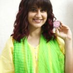 Vaidehi Parashurami Instagram - My lip care routine redefined by the amazing, homemade lip oil, lip scrub & lip balm by @rainbow.twinkles Thank you so much @priyanka.ketkar for these lovely products! Keep growing girl! Much love! ♥️ 📸: @shruu_t #musttry #highlyrecommended #notanad #lipcare