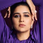 Vaidehi Parashurami Instagram - Extremely nervous and excited for “जग्गु आणि Juliet” ✨ #2daystogo Outfit by @rotatebirgerchristensen Jewels by @hybajewels Styled by @sayali_vidya Assisted by @stylebypriyankaa Hair by @nilampatel12 Make-up by @vinayak_makeup Personal assistant @mr.asalm_khan_46 Captured by @shruu_t Managed by @prernaasuryawanshi Assisted by @poojatayde
