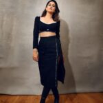 Vaidehi Parashurami Instagram - Trailer launch of “जग्गु आणि Juliet” Outfit by @pocketfulofcherrie Jewels by @viariaccessories Boots by @trufflecollectionindia Styled by @sayali_vidya Assisted by @stylebypriyankaa Hair by @nilampatel12 Make-up by @vinayak_makeup Personal assistant @mr.asalm_khan_46 Captured by @shruu_t Managed by @prernaasuryawanshi Assisted by @poojatayde