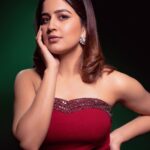 Vaidehi Parashurami Instagram - @trilogy_works x @parashuramivaidehi Photo edited by @retouch_sneha Styled by @trushala_nayak Mua @vinayak_makeup @parashuramivaidehi for @filmfare #artbytrilogy #filmfare #vaidehiparshuram #fashion Mumbai, Maharashtra