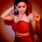 Vaidehi Parashurami Instagram - About last night ✨ MFK 2022 ✨ Outfit by @label_kalon Jewels by @mozaati Heels by @londonrag_in Styled by @sayali_vidya Assisted by @stylebypriyankaa Hair by @nilampatel12 Make up by @satyamakeupartist Managed by @prernaasuryawanshi Assisted by @poojatayde Captured by @deepali_td_official #mfk2022 #glitzandglam #lovetoexplore #breakingbarriers #lovingit