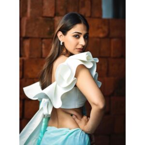 Vidhi Pandya Thumbnail - 64.9K Likes - Most Liked Instagram Photos