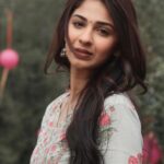 Vidhi Pandya Instagram - Only 2days to gooooo 🥺❤️ So nervous and excited.. Please do watch our show mose chhal kiye jaaye 7th feb , 9pm only on @sonytvofficial .. ⭐️🧿 #saumya #beuniquelyyou #love