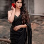 Aadhirai Soundarajan Instagram - 🌹🖤 Costume : @krishkarthik_official MUA : @hairtales.by.punithavathy Photography : @raghul_raghupathy Retouch @siva_retouch