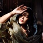 Aakanksha Singh Instagram - One of my favourite shoots💛 @abeemanyousee @makeup.artist.anusha