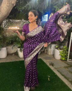 Aakanksha Singh Instagram - Mere tumhare sabke liye happy 🪔 Diwali 🤍

Wearing @neerusindia 
@nehaadhvikmahajan 🤍

#diwali2022 #deepawali2022 #aakankshasingh #deepawali #diwali