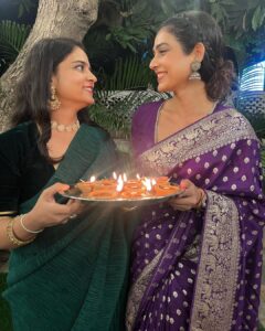 Aakanksha Singh Instagram - Mere tumhare sabke liye happy 🪔 Diwali 🤍

Wearing @neerusindia 
@nehaadhvikmahajan 🤍

#diwali2022 #deepawali2022 #aakankshasingh #deepawali #diwali