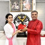 Aakanksha Singh Instagram - I am so happy to welcome @aakankshasingh30 a talented indian film industry actress whose stellar performance we have all seen in bollywood and telugu movies such as ‘Badrinath ki Dhulania’ & ‘Malli Raava’ I am so proud to be teaching a committed and diligent actor like you. My blessings are always with you, keep shining! Nateshwar Nritya Kala Mandir - Kathak Institute of Late Natraj Gopi Krishna