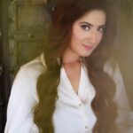 Aalisha Panwar Instagram - Wearing my invisible CrOWn .. , 👸
