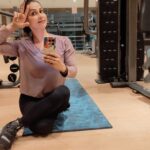 Aanchal Khurana Instagram - Do you feel me bro fir like kardo jaldi video 😉😘 . . . . . . . . . #gymmotivation #zindagi #plank #gym #workoutvideos #glutes #delhi #trending #trendingsong