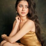 Aditi Bhatia Instagram - stardust 🤎✨ Shot by : @rohanshrestha MUA : @makeupbyriddhima Hair by : @swapnilkashid_ Styled by : @sheefajgilani