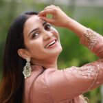 Aditi Ravi Instagram - ✨ 👗 :@jazaashdesignstudio 📸 : @padmaweddingz @baljithm 💁🏻‍♀️ : @vrinda_sk_