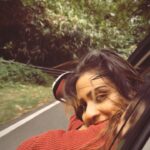 Aditi Ravi Instagram - i can look at you ✨🌳 #nature #naturelover #reelitfeelit #location #reels #smile 😊