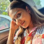 Aditi Ravi Instagram - yess traffic time !! 🚦😬 don’t you sometimes take such selfies? 💁🏻‍♀️ 3rd pic is not an absolute ‘sunkissed’ blahhh ! its jus sunshine ☀️ #me #instafam #face #yeah